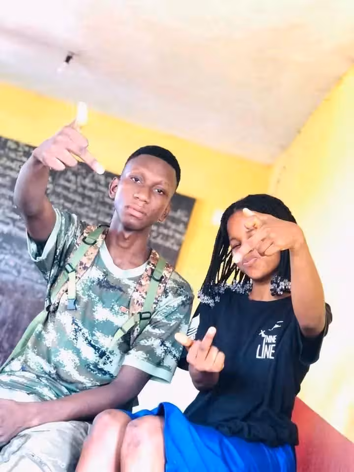 iamzara8303